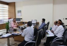 मंत्री जायसवाल ने ली विभागीय योजनाओं की जानकारी