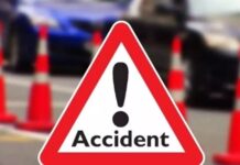 शादी की खुशियां मातम में बदली: दुल्हन की गाड़ी पलटी, मासूम की मौत, 10 घायल