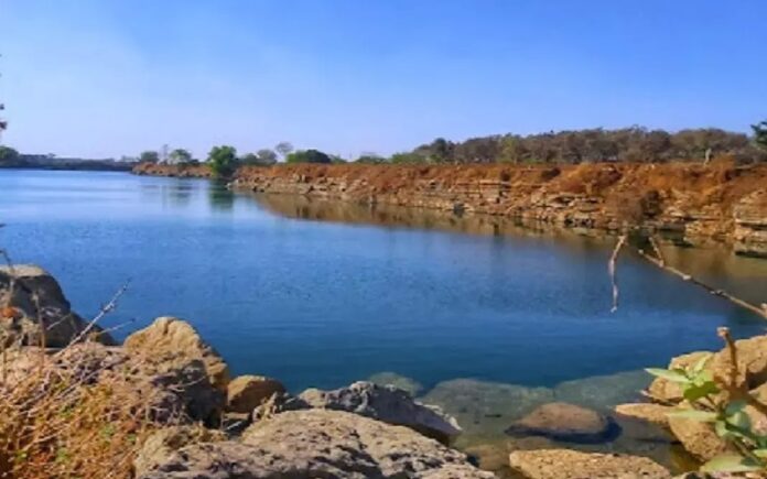 20251031175113_blue water