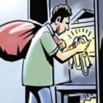 बस स्टैंड स्थित जनरल स्टोर में चोरी, शटर तोड़कर 4 हजार रुपए लेकर फरार हुए नकाबपोश बदमाश