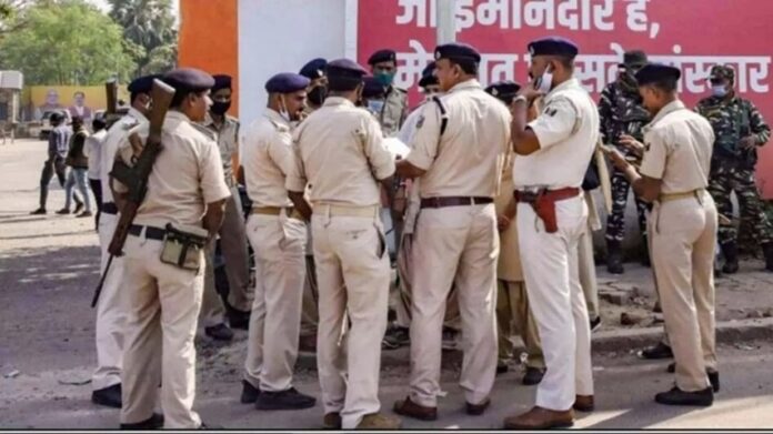 20250912153656_police force