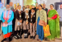 छत्तीसगढ़ महतारी की आरती ने रचा माहौल, विद्यार्थियों ने बहाई भक्ति की धारा