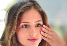 चेहरे की सूजन से छुटकारा पाने के आसान घरेलू नुस्खे