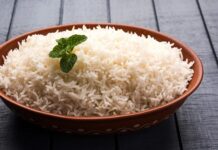 घर पर ऐसे बनाएं रेस्टोरेंट स्टाइल खिले-खिले चावल