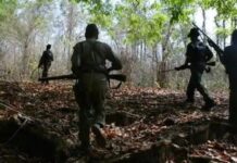 झारखंड में एक करोड़ के इनामी समेत 10 नक्सली ढेर