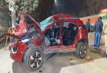 शराब के नशे में कार चलाने से दो युवकों की मौत, चालक पर मामला दर्ज