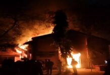 रायपुर DEO कार्यालय में देर रात लगी आग, मचा हड़कंप