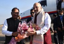 रायपुर पहुंचे गृहमंत्री शाह, मुख्यमंत्री ने किया स्वागत