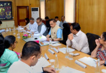 योजनाओं का लाभ समयबद्ध और पारदर्शी तरीके से पहुंचे: मुख्य सचिव वी. श्रीनिवास