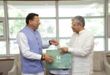 मुख्यमंत्री धामी ने केंद्रीय मंत्री अश्विनी वैष्णव से की मुलाकात, रेल परियोजनाओं और ‘डिजिटल कुम्भ’ पर चर्चा