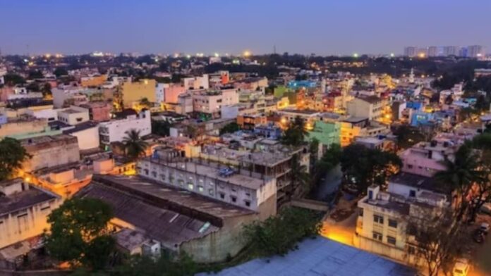 बजट 2026 छोटे शहरों में जमीन के दामों में आएगा बड़ा उछाल, 2 से 4 साल में दोगुनी हो सकती है कीमत