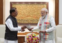 पीएम मोदी से मिले सीएम साय, बस्तर विकास का रोडमैप सौंपा