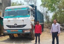 राजनांदगांव में अवैध खनिज परिवहन पर सख्ती, रेत से भरा हाईवा जब्त