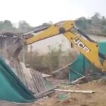 अंबिकापुर में रिजर्व फॉरेस्ट पर चला बुलडोजर, 200 एकड़ वनभूमि से हटाया जा रहा अतिक्रमण
