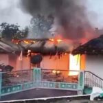 महासमुंद में आकाशीय बिजली गिरने से मकान में लगी भीषण आग, लाखों का नुकसान