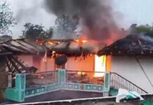 महासमुंद में आकाशीय बिजली गिरने से मकान में लगी भीषण आग, लाखों का नुकसान