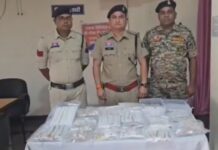 महासमुंद में कार से 9 करोड़ का सोना जब्त, तीन युवक गिरफ्तार