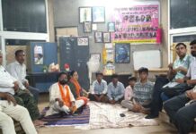बापू की कुटिया में गूंजा हनुमान चालीसा पाठ, बच्चों को दिया गया संस्कार और नशामुक्ति का संदेश