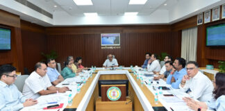 मुख्य सचिव ने योजनाओं के क्रियान्वयन की समीक्षा, अधिकारियों को दिए तेज़ी लाने के निर्देश