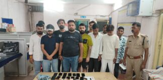 फाफाडीह में जुए के फड़ पर पुलिस की बड़ी रेड, 15 आरोपी गिरफ्तार