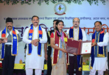 डिजिटल एडिक्शन से बाहर निकलने की जरूरत, नई पीढ़ी को दिया आत्मनिर्भर सोच का संदेश : राज्यपाल रमेन डेका