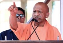 माफिया को चुनेंगे तो गरीबों का शोषण होगा: बलरामपुर में सीएम योगी का विपक्ष पर हमला