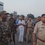 पश्चिम बंगाल: मालदा में पूर्व टीएमसी नेता बकुल शेख को पुलिस ने सार्वजनिक रूप से घुमाया
