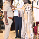 शौर्य चक्र से सम्मानित हुए छत्तीसगढ़ पुलिस के दो जांबाज अधिकारी, वित्त मंत्री ने दी बधाई