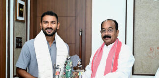 छत्तीसगढ़ के क्रिकेटर आयुष पाण्डेय का इंडिया-ए टीम में चयन, उप मुख्यमंत्री ने दी शुभकामनाएं