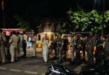 पश्चिम क्षेत्र में देर रात कॉम्बिंग गश्त, 130 पुलिसकर्मियों की संयुक्त कार्रवाई