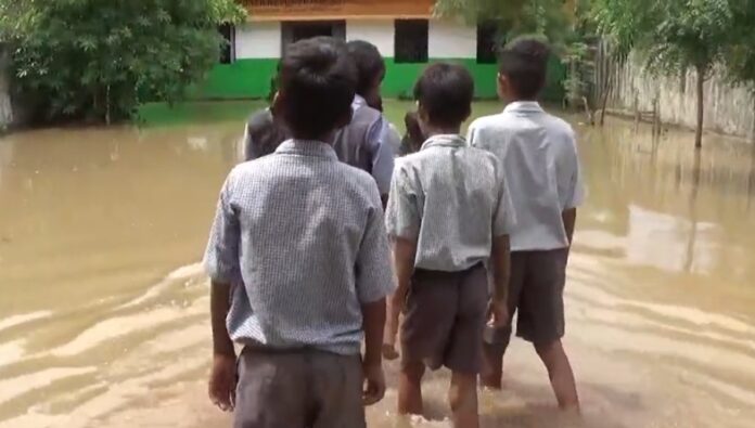 20260708134904_school me paani