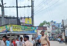 रेलवे स्टेशन से संजय गांधी चौक तक चला अतिक्रमण हटाओ अभियान, यातायात हुआ सुगम