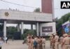 LPU में रातभर हंगामा, कथित रेप के दावों पर पुलिस ने दर्ज की FIR; यूनिवर्सिटी ने अफवाह बताया