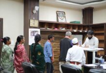 कलेक्टर व्यास ने जनदर्शन में सुनी आमजन की समस्याएं