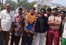 भटगांव के मनीष रात्रे ने इंटरनेशनल कराटे चैम्पियनशिप में जीता गोल्ड, लौटने पर हुआ जोरदार स्वागत