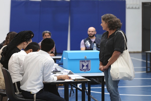 20261029140142_election